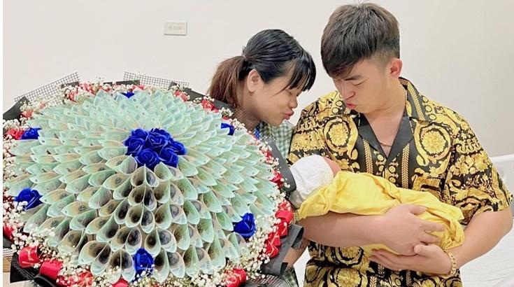 Đàn ông Việt nói về 8/3: Nếu không tặng gì thì rất kém tinh tế-1