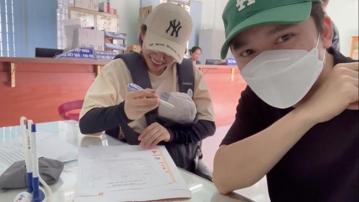 Vợ chồng Phan Mạnh Quỳnh chính thức đăng ký kết hôn dịp 8/3-1