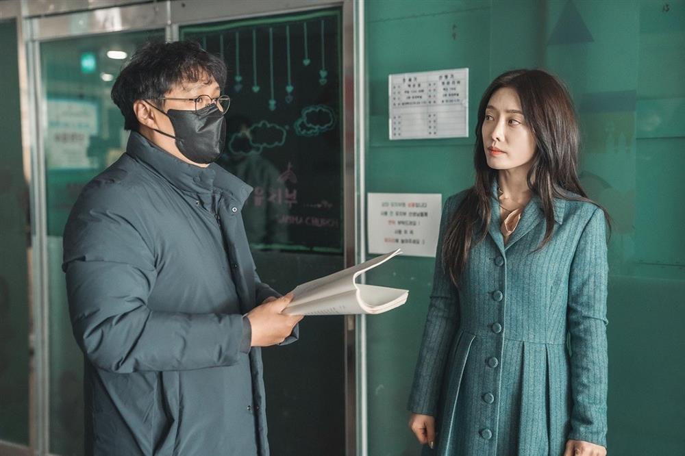 Phần 2 phim 18+ của Song Hye Kyo: Phi vụ cởi áo có thành công?-6
