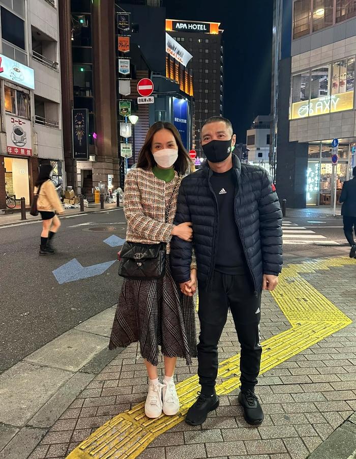 Công Lý tự tay làm một điều cho bà xã sau khi sức khỏe tiến triển-3