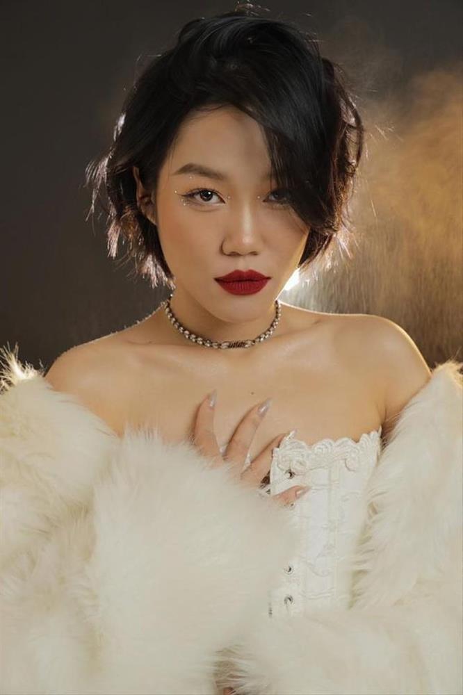 Cô Cô Nớt Lê Thụy đánh bùa choáng với hình ảnh mới đầy cuốn hút-5