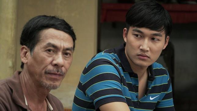 Đình Tú khó thoát vai nhân vật ăn hại, vô dụng-7