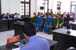 Dẫn giải nhiều người từ Tịnh thất Bồng Lai đến trụ sở công an để điều tra-3