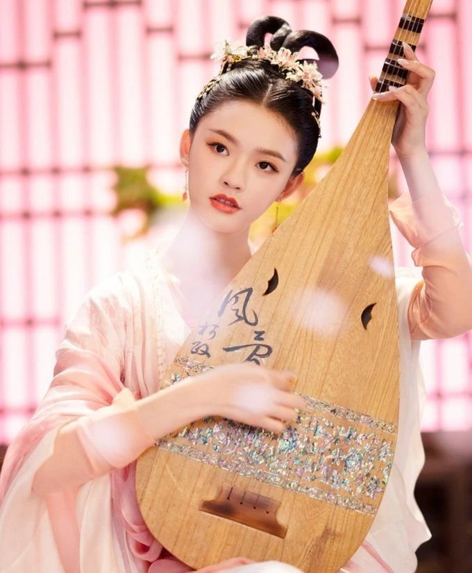 Thêm một nàng thơ chia tay vua hài Châu Tinh Trì-5