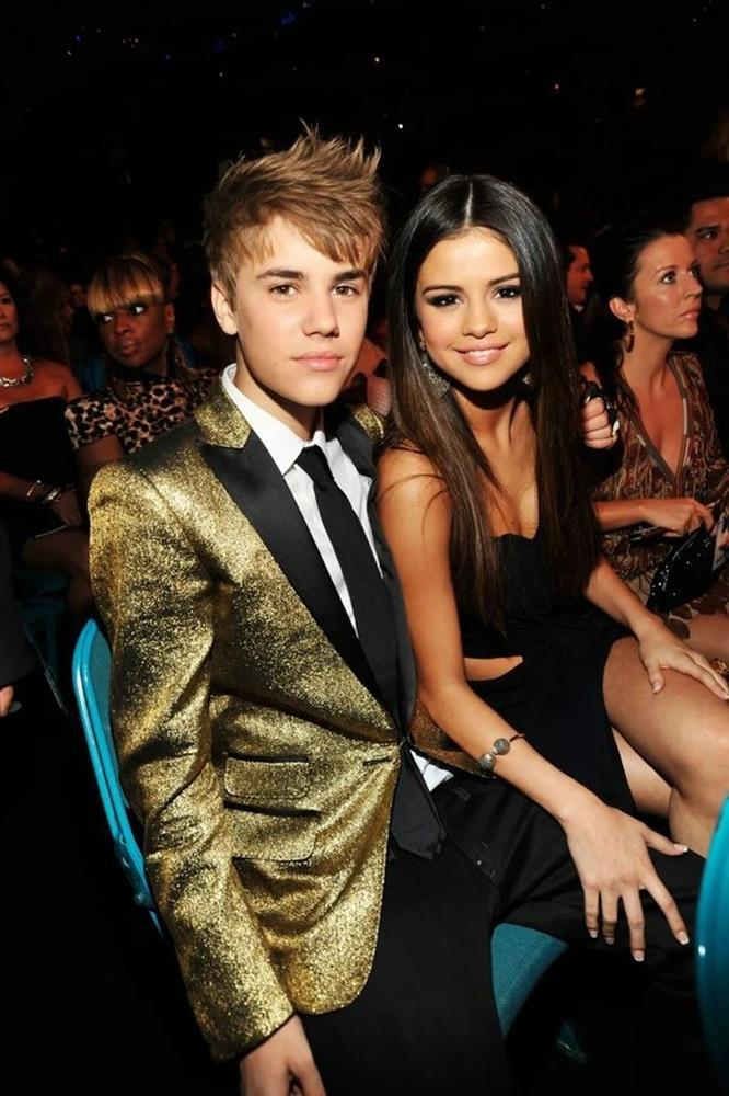 Justin Bieber đau đầu vì mối quan hệ giữa vợ và Selena Gomez-3