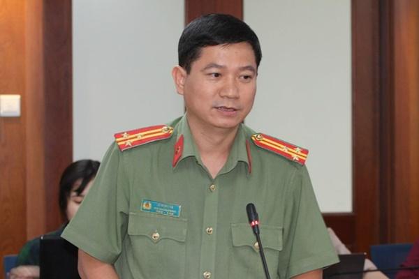 Hiệu trưởng bị đình chỉ vì nhốt học sinh vào phòng kín siêu nhỏ-3