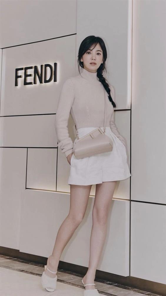 4 món thời trang giúp Song Hye Kyo hack tuổi-1