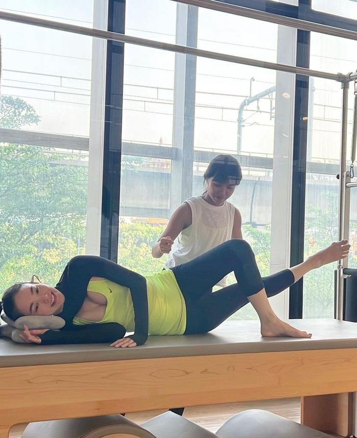 Minh Hằng lần đầu để lộ trọn vóc dáng sau thông báo mang thai-2