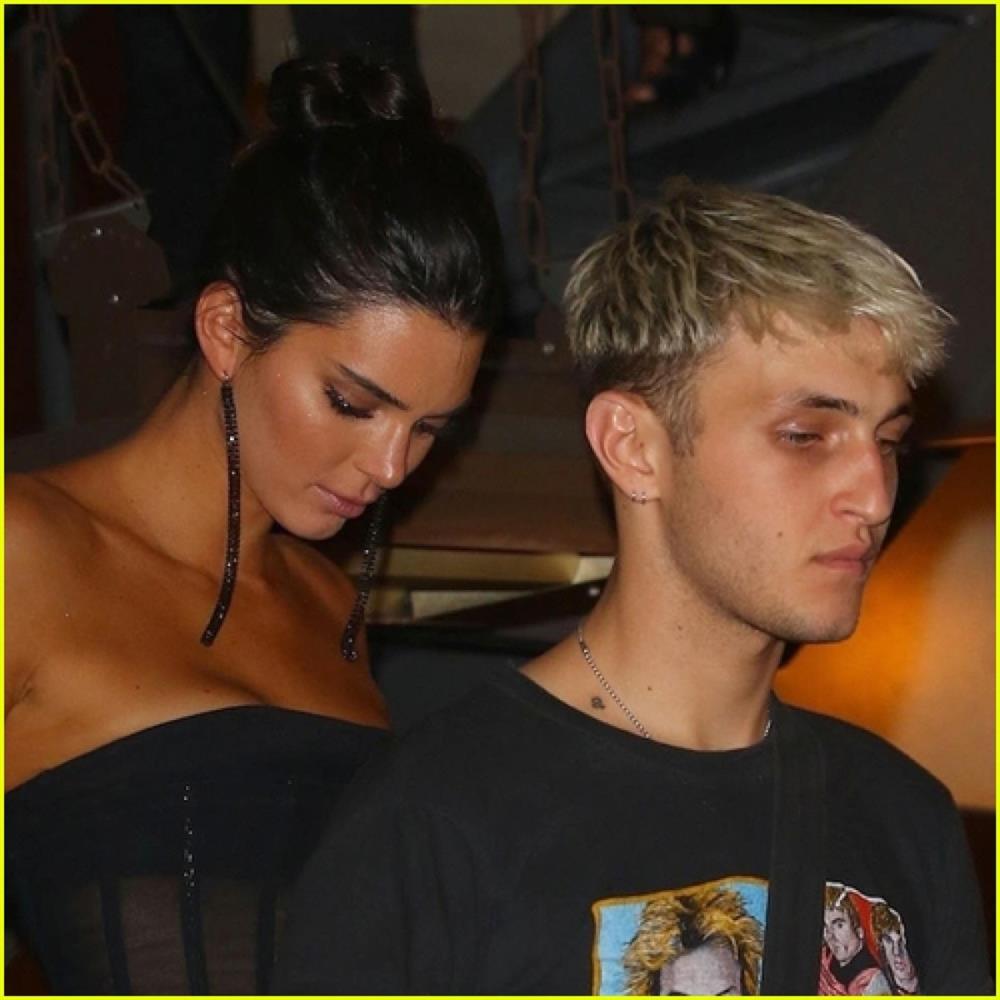 Nhìn lại lịch sử tình trường của siêu mẫu đình đám Kendall Jenner-6