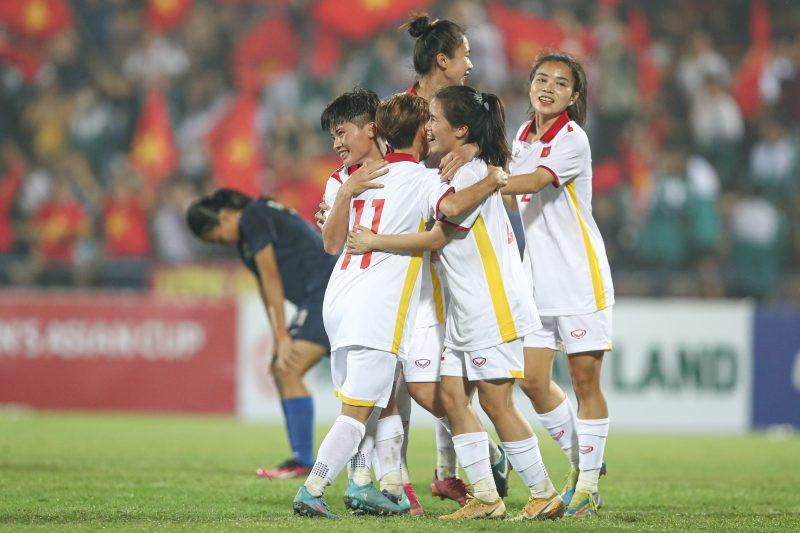 U20 nữ Việt Nam thắng Singapore 11 - 0-1