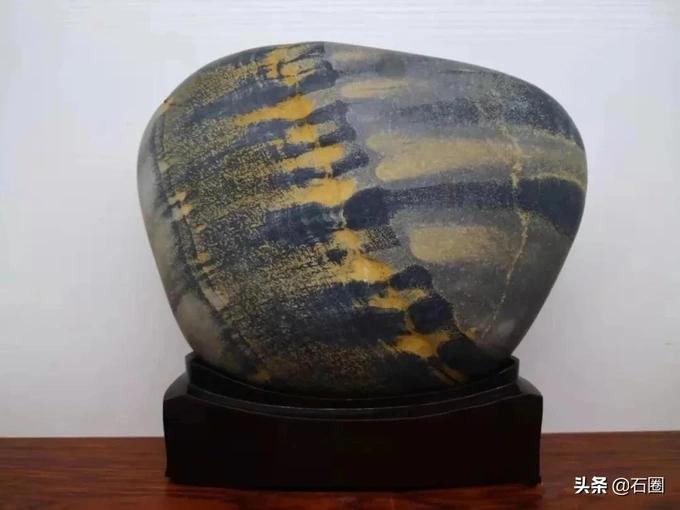 Nơi người dân bán đá nhặt dưới sông có thể đổi đời, xây nhà mua xe-3