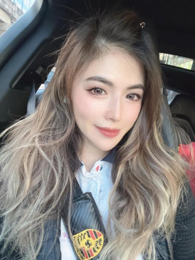 Bà trùm đứng sau vụ 170 cô gái, nghệ sĩ dự tiệc cùng đại gia-1