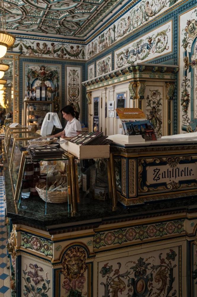 Choáng ngợp trước vẻ lộng lẫy của cửa hàng sữa đẹp nhất thế giới-4