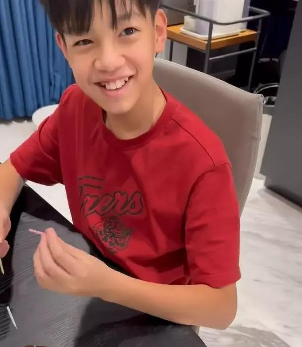 Subeo dậy thì, chiều cao hơn hẳn Cường Đô La-5