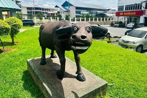 Phẫn nộ vì khôi phục bức tượng khỏa thân của kẻ ấu dâm-3