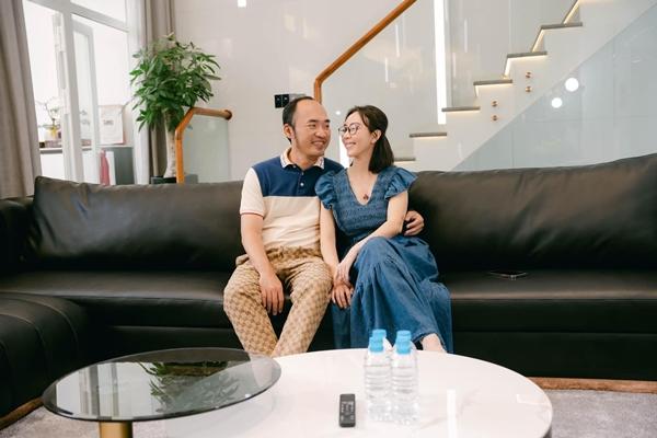 Căn nhà bề thế, đắt đỏ của vợ chồng Thu Trang - Tiến Luật-19