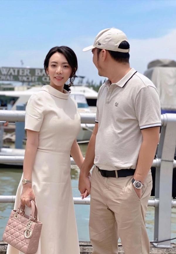 Căn nhà bề thế, đắt đỏ của vợ chồng Thu Trang - Tiến Luật-23