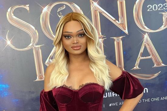 Người đẹp đầu trọc gây tranh cãi khi đăng quang hoa hậu