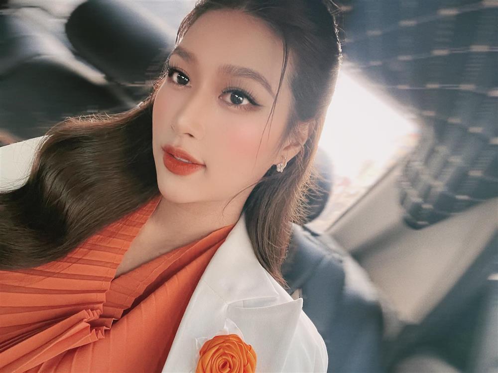 Hoa hậu Thiên Ân chăm khoe mặt mộc, nhan sắc thật ra sao?-7