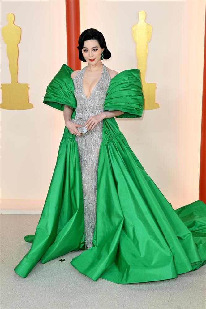 Phạm Băng Băng nổi bật giữa dàn sao quốc tế trên thảm đỏ Oscar 2023-1