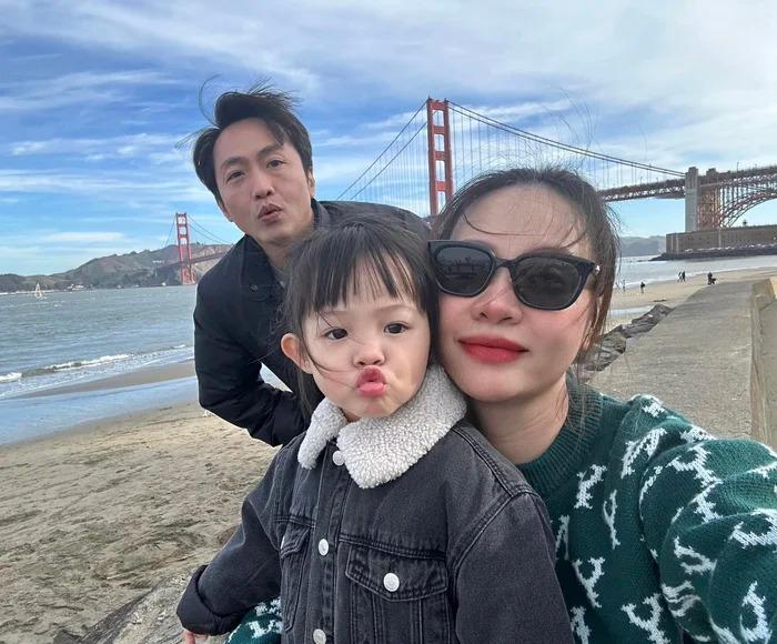 Cường Đô La lên tiếng khi bị hỏi sự riêng tư lúc đưa 2 con xem phim rạp-5