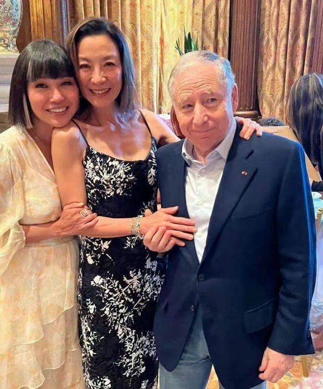 Dương Tử Quỳnh từng đăng quang Hoa hậu Malaysia 40 năm trước-9