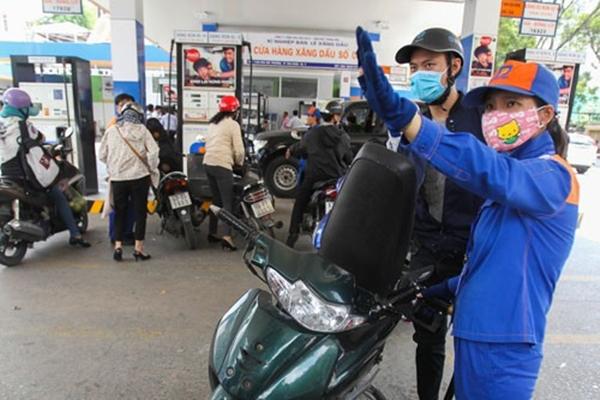 Giá xăng tăng lên áp sát mốc 24.000 đồng/lít-1