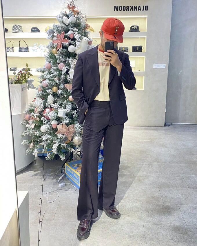 Con rể Xuân Hinh đời thường: Hay mặc váy, guu thời trang phi giới tính-5