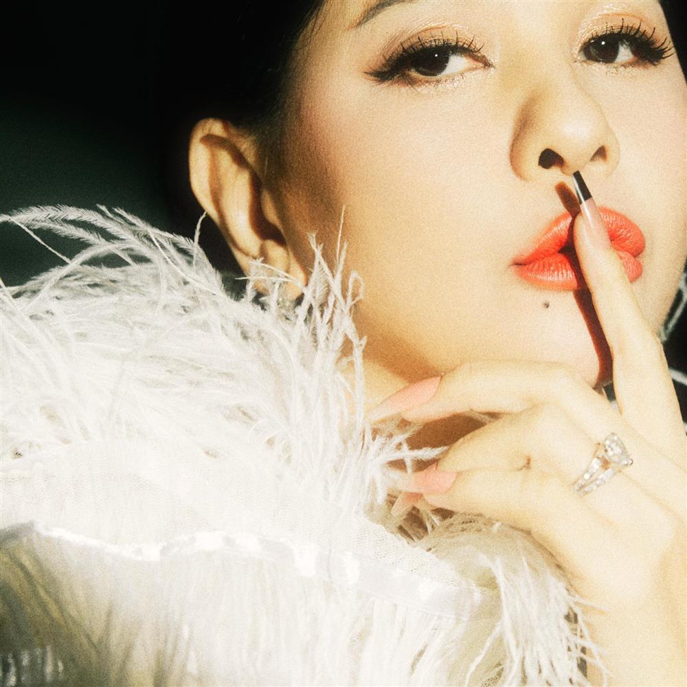 Showbiz Việt ngày 13/3: Cát Phượng nhắc tới Kiều Minh Tuấn-1