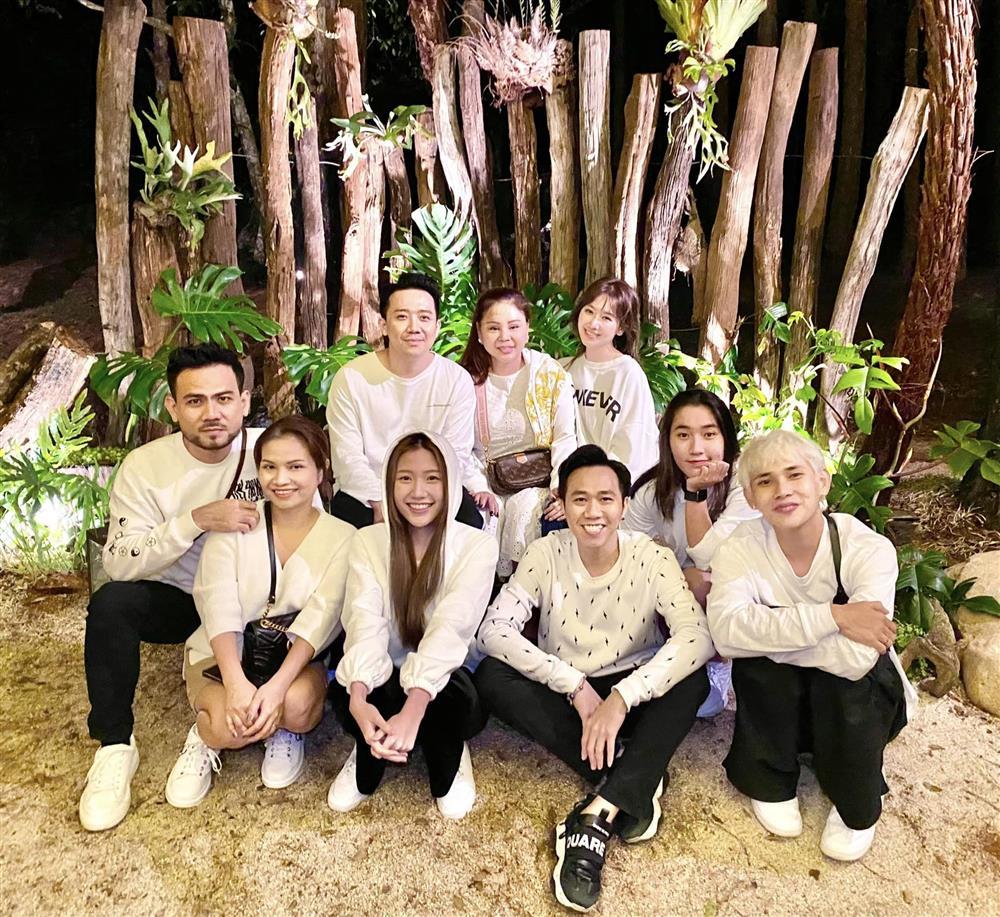 Showbiz Việt ngày 13/3: Cát Phượng nhắc tới Kiều Minh Tuấn-11