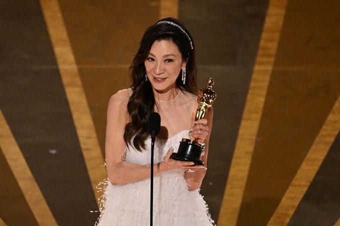 Lập lịch sử tại Oscar, Dương Tử Quỳnh nói đừng để ai bảo bạn hết thời-1