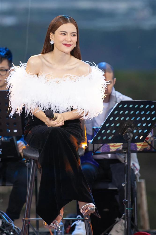 Thùy Chi và loạt sao Việt xử lý sự cố sân khấu cực tinh tế-2