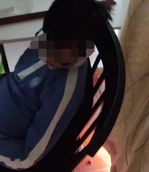 Con trai 11 tuổi nghiện game, bố tức giận bắt chơi 17 tiếng liên tiếp-2