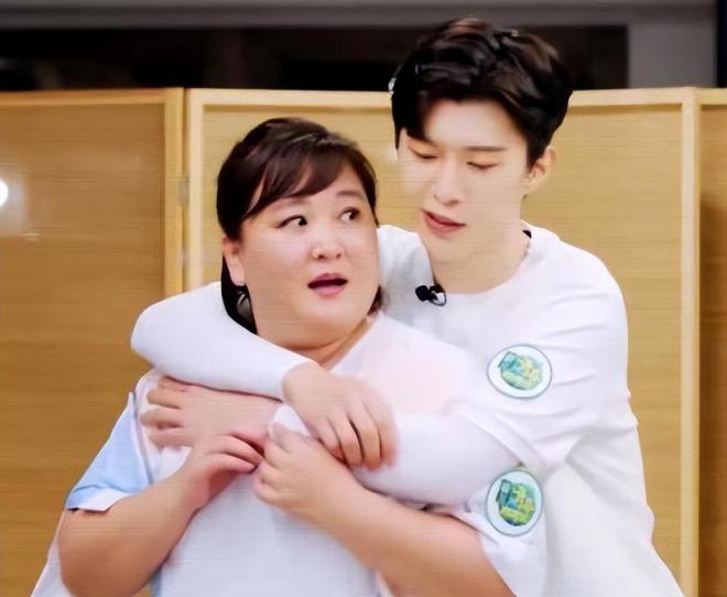 Em trai Phạm Băng Băng vướng tin có con với đàn chị hơn 18 tuổi-4