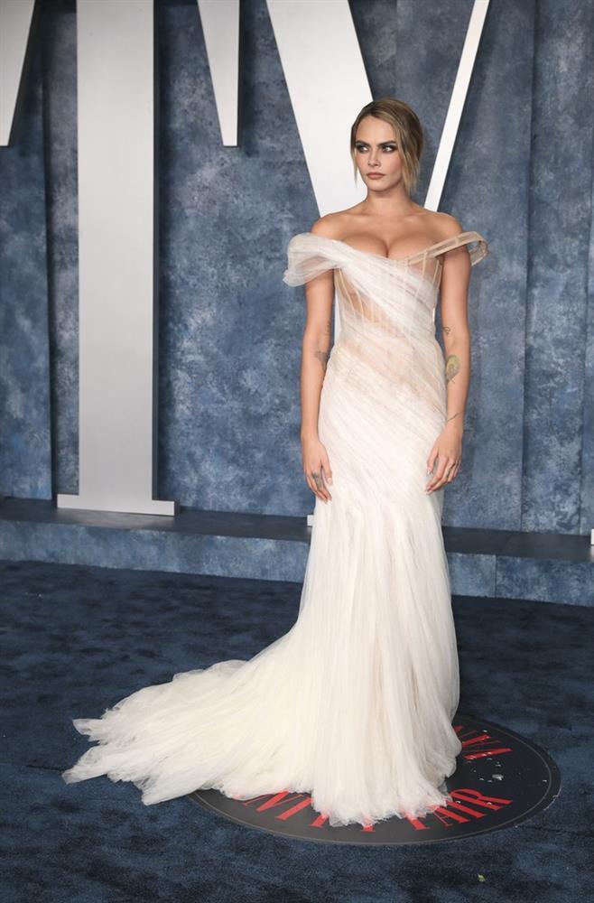 Loạt ảnh người đẹp mặc như không ở tiệc hậu Oscar-9