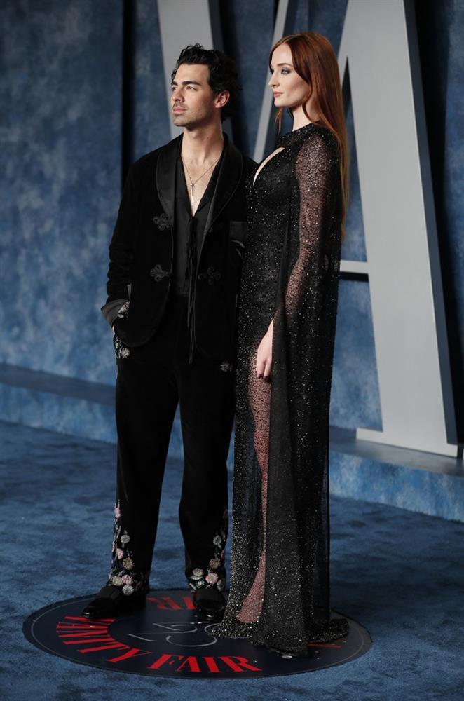 Loạt ảnh người đẹp mặc như không ở tiệc hậu Oscar-15