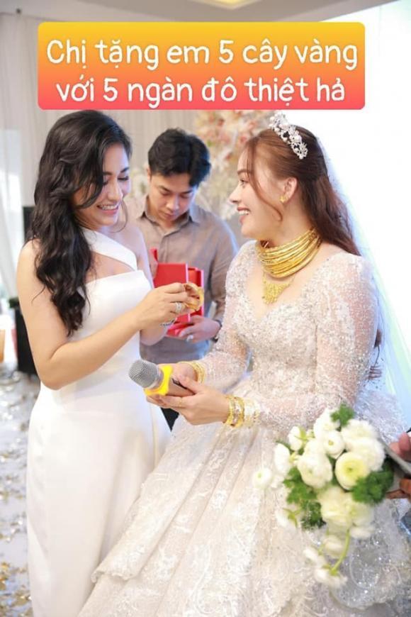 Thánh sún Thách Thức Danh Hài được tặng vàng dát kín người-3