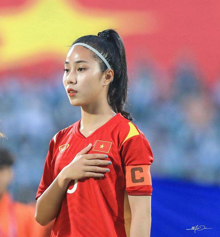 Nữ đội trưởng U20 Việt Nam sở hữu sắc vóc gây mê-6