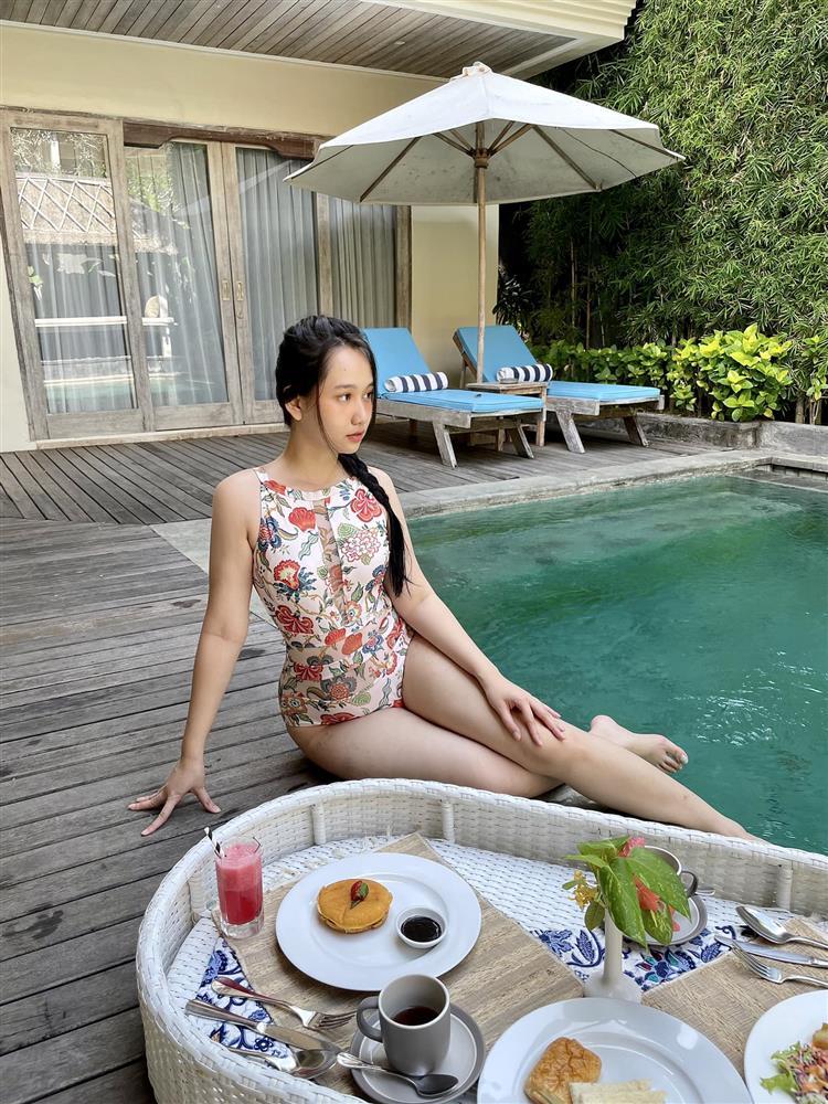 Trúc Anh Mắt Biếc lên chức bà chủ 3 quán cơm ở tuổi 25-2