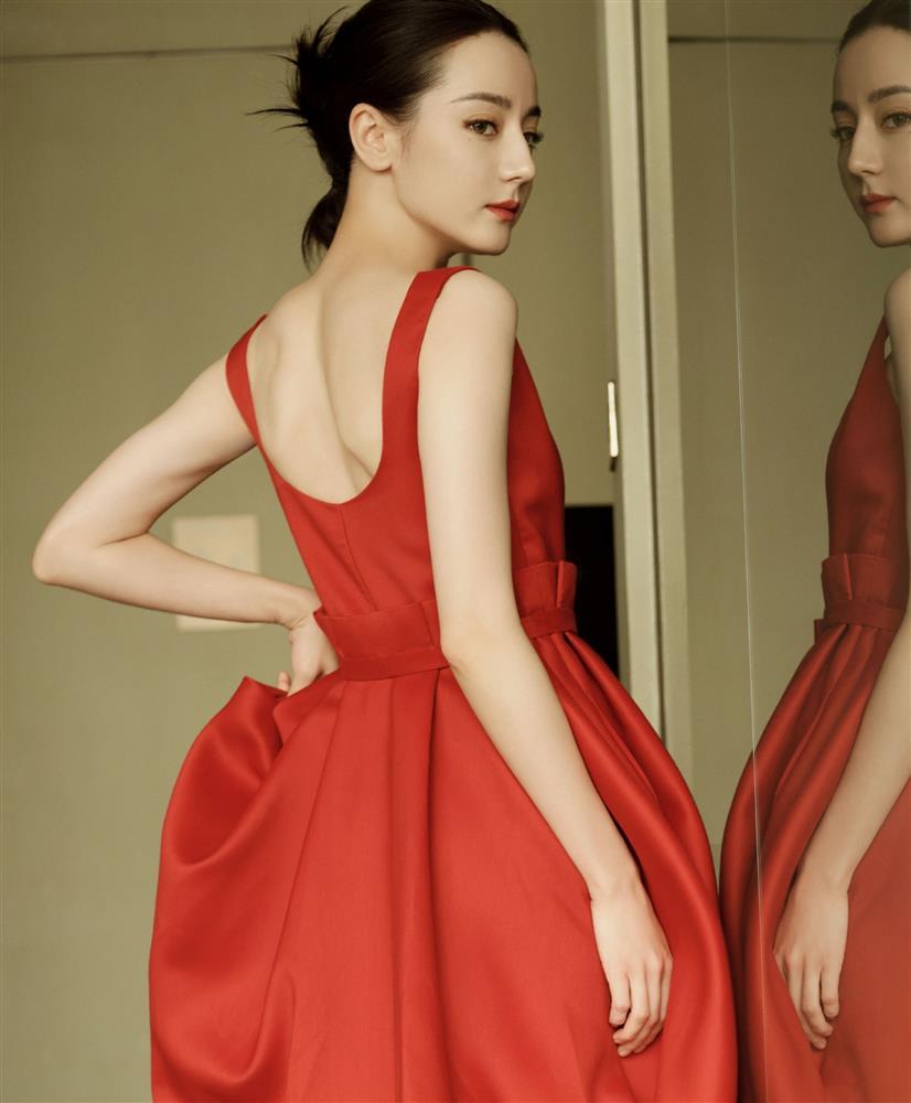 Tiêu chuẩn sắc đẹp độc hại được Dương Mịch, Địch Lệ Nhiệt Ba cổ súy-2