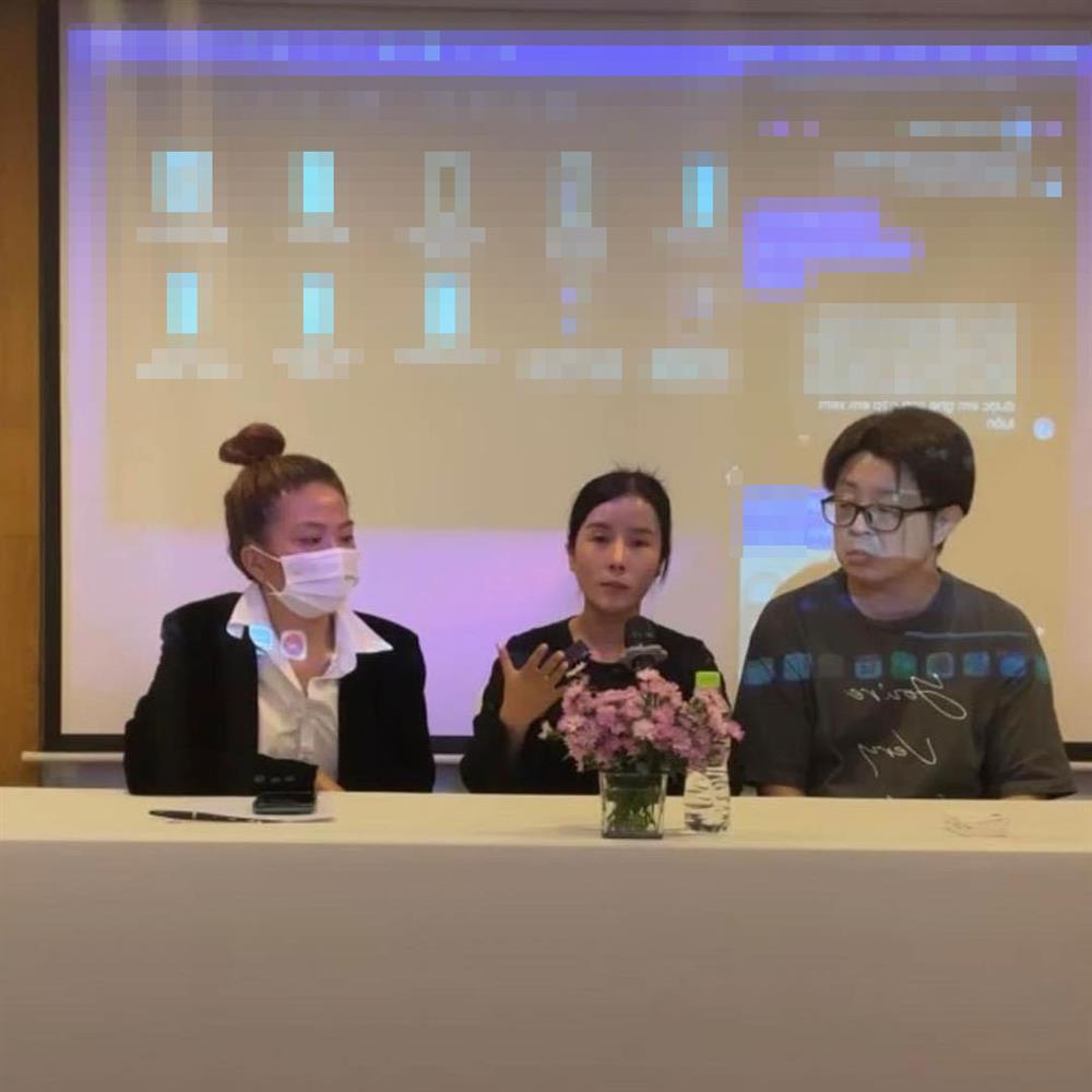 Bà Nhân Vlog bị chụp lén, nhan sắc ra sao qua cam thường?-3