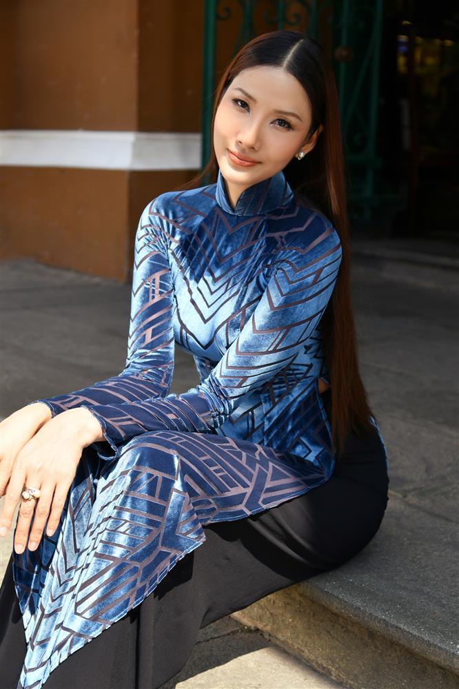 Hoàng Thùy đang là sinh viên năm nhất, hiếm hoi nhắc chuyện chồng con-3