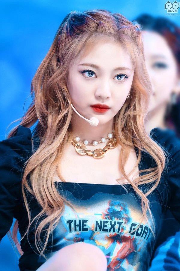 Nữ idol của aespa tiết lộ mắt phải gần như không thể nhìn thấy gì-1