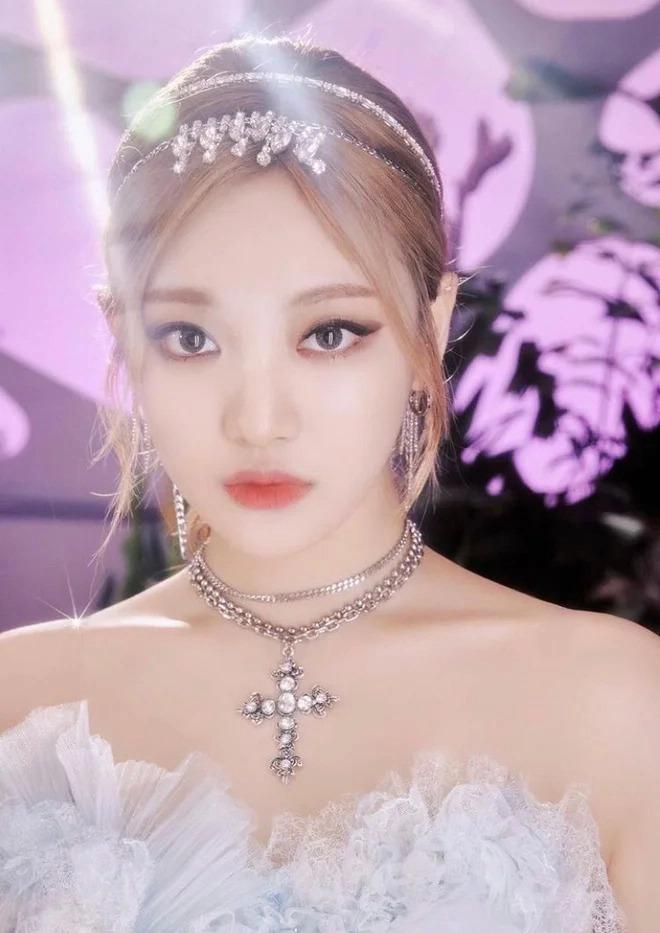 Nữ idol của aespa tiết lộ mắt phải gần như không thể nhìn thấy gì-2