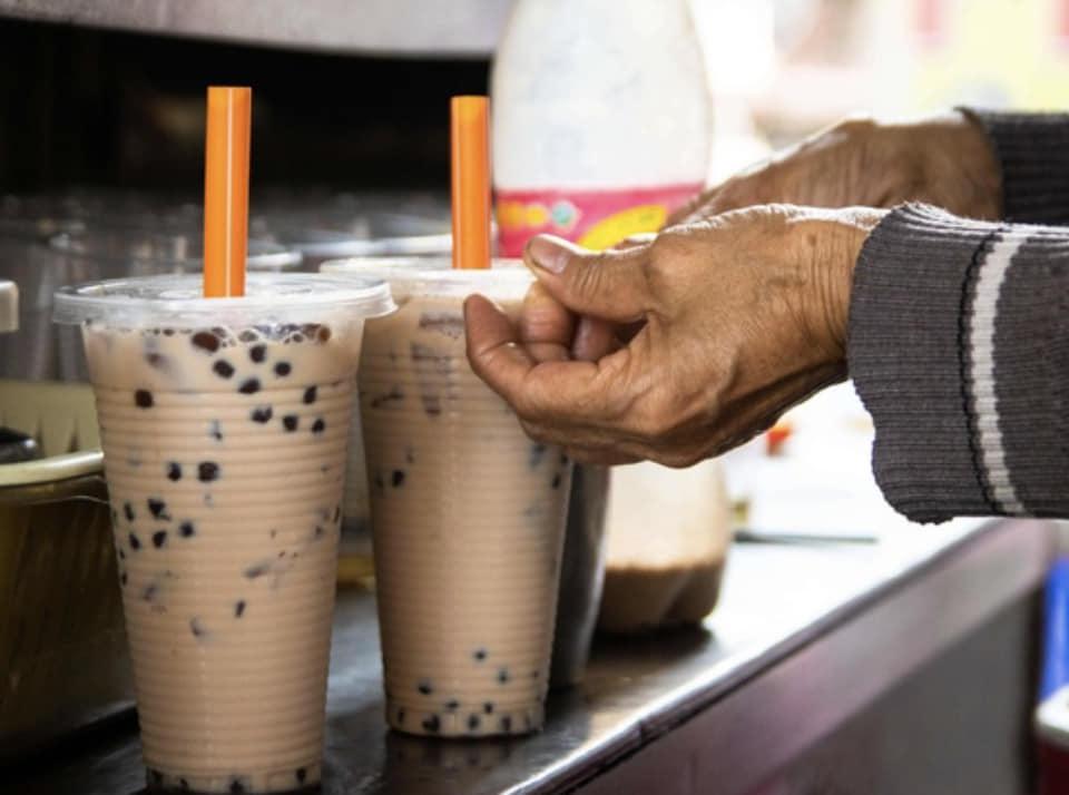 Ngắm lại chiếc menu trà sữa 20 năm trước, giật mình giá rẻ bất ngờ-2