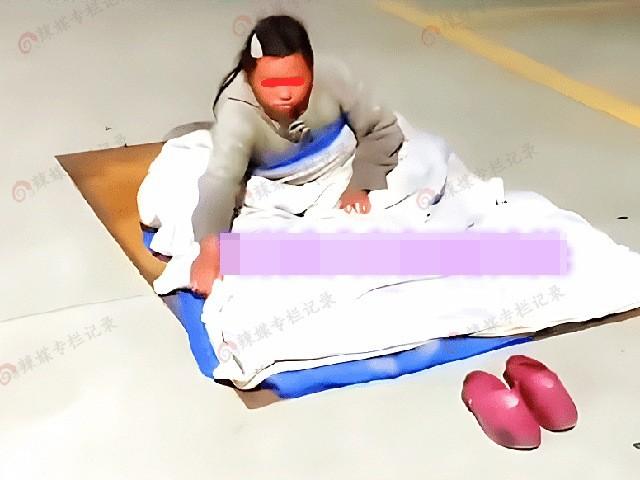 Vợ mắc bệnh công chúa, bị chồng đuổi ra đường vẫn lên mặt với đời-1