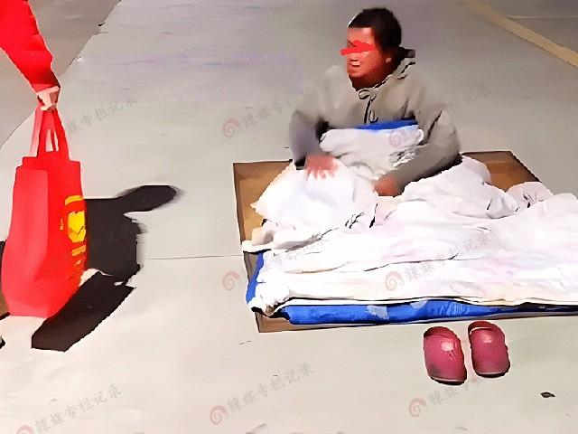 Vợ mắc bệnh công chúa, bị chồng đuổi ra đường vẫn lên mặt với đời-3