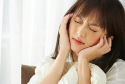 Nhìn anh rể, càng ngày tôi càng thấy chướng mắt, khó chịu