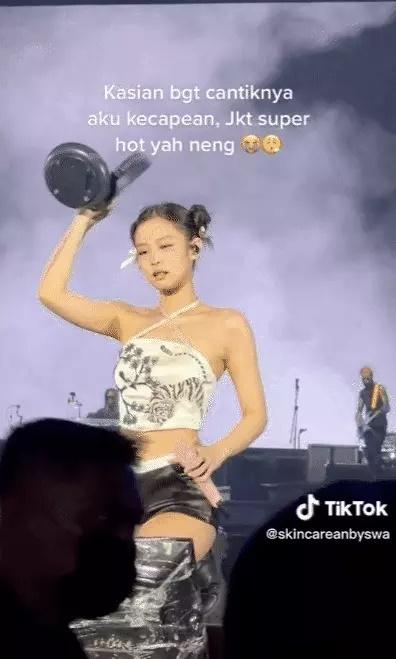 Jennie (BLACKPINK) lại gây xôn xao mạng xã hội-4