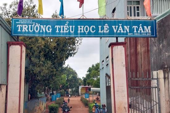 Xôn xao trường tiểu học lạm thu hơn 140 triệu đồng